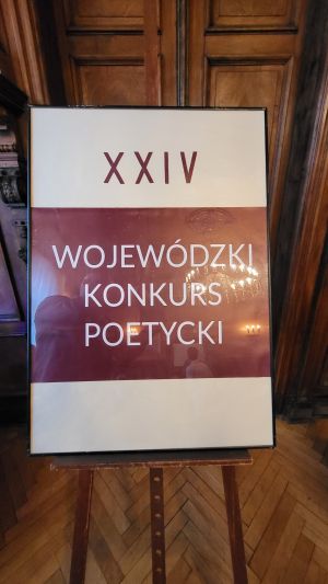 7 HANIA AUGUSTYNIAK I MIŁOSZ KRYSIŃSKI Z KLASY VB LAUREATAMI  WOJEWÓDZKIEGO KONKURSU POETYCKIEGO